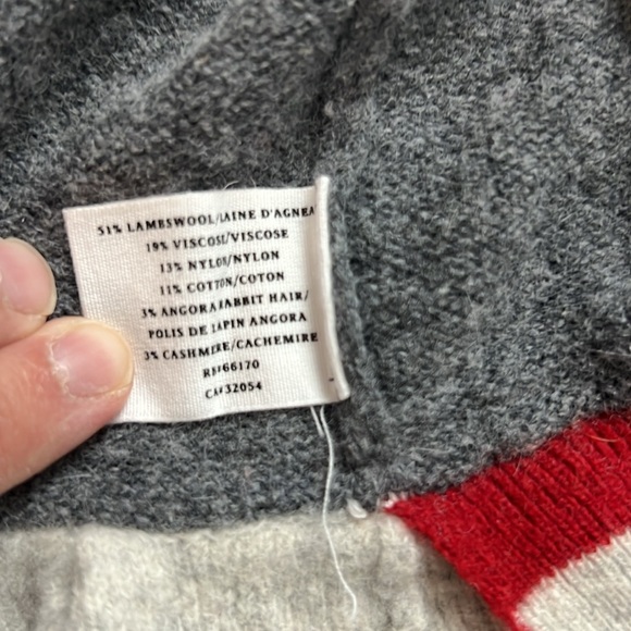 Sparrow Cardigan with Ruffle in Gray and Red - Picture 3 of 4